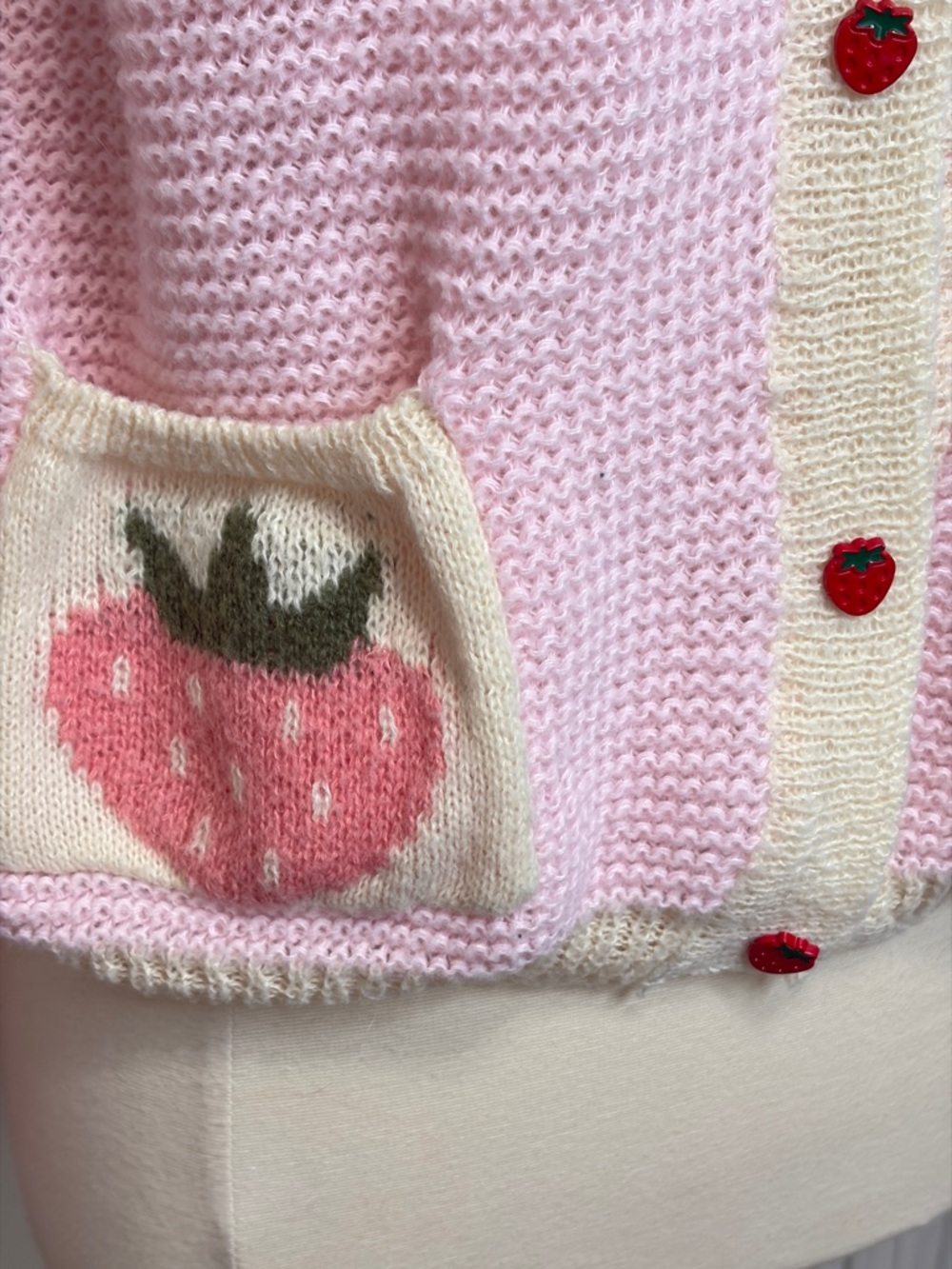 ROMWE Kawaii Strawberry Pattern Bishop Sleeve Sweater Cardigan, Large - Picture 5 of 12